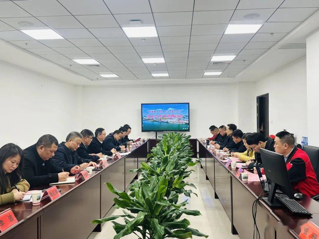 校长刘建清带队赴枝江市推进校企合作